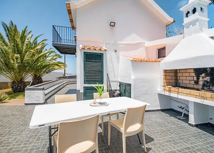 Calheta Bay View House - Family And Group Holiday home *