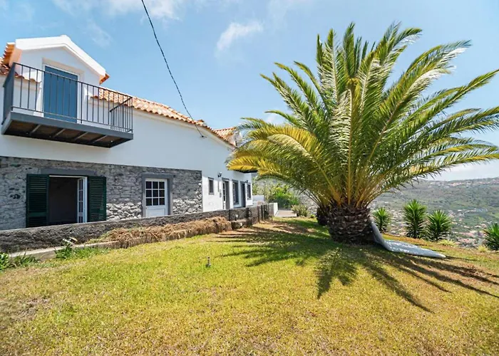 Calheta Bay View House - Family And Group Holiday home *